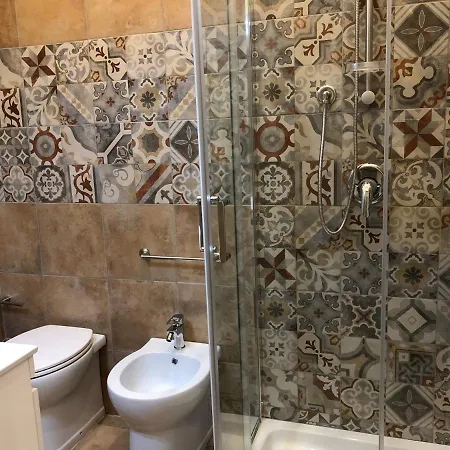 לינה וארוחת בוקר Meliora 3*