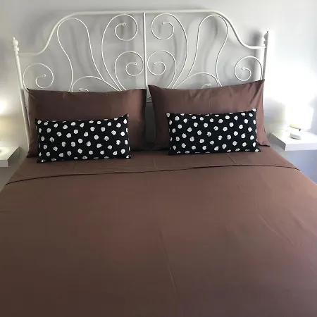 לינה וארוחת בוקר Meliora 3*