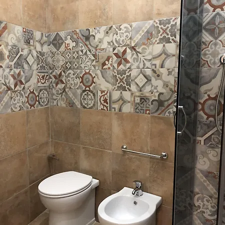 לינה וארוחת בוקר Meliora 3*