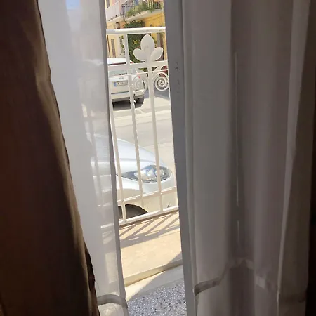 לינה וארוחת בוקר Meliora 3*